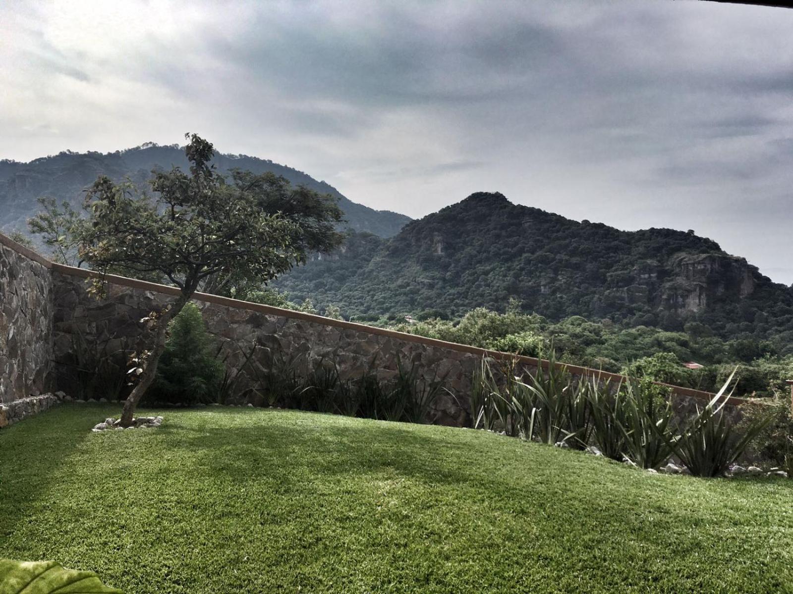 Hostal De La Luz - Spa Holistic Resort Tepoztlan Ruang foto